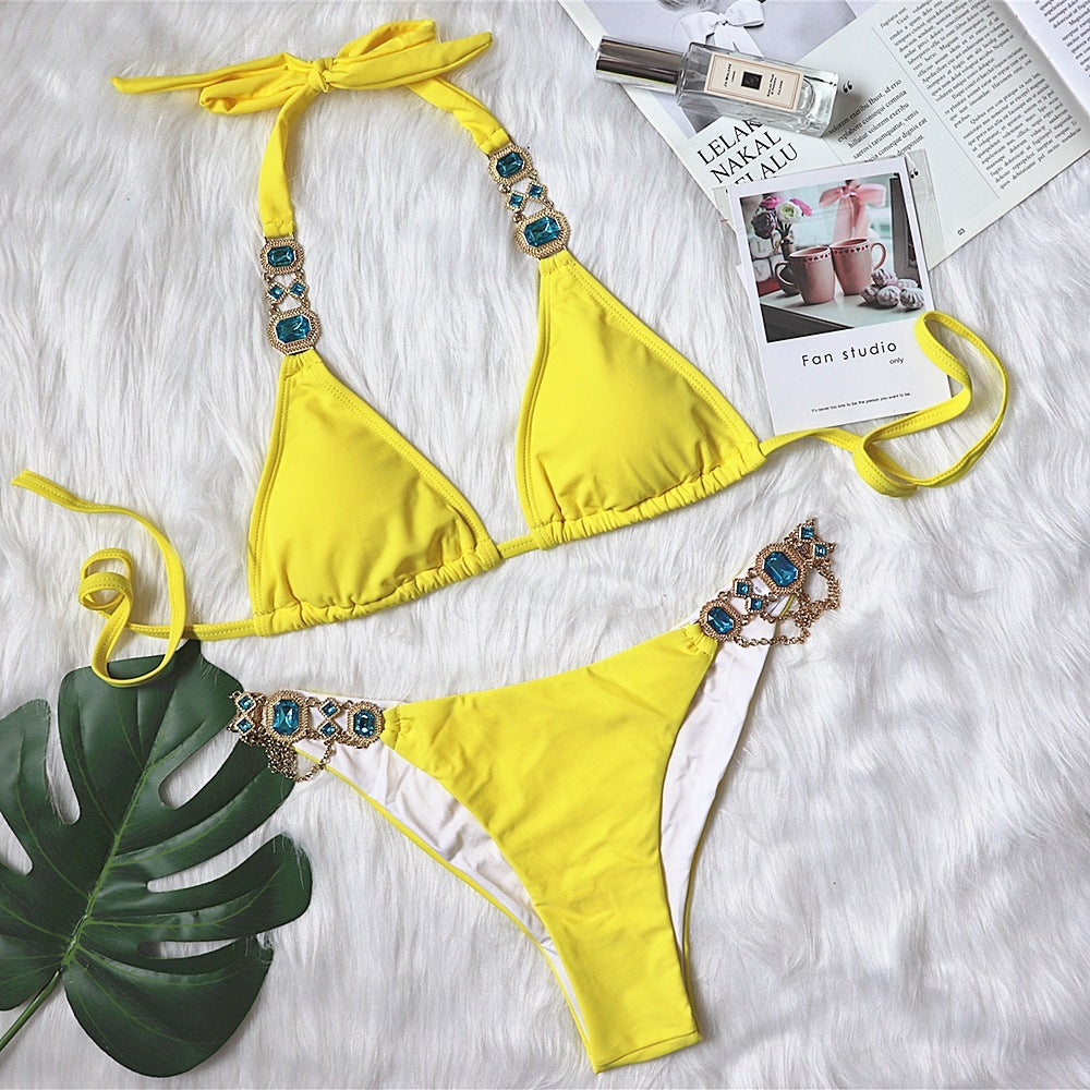 Nuovo costume da bagno da donna sexy con reggiseno a triangolo viola e cristalli diamantati