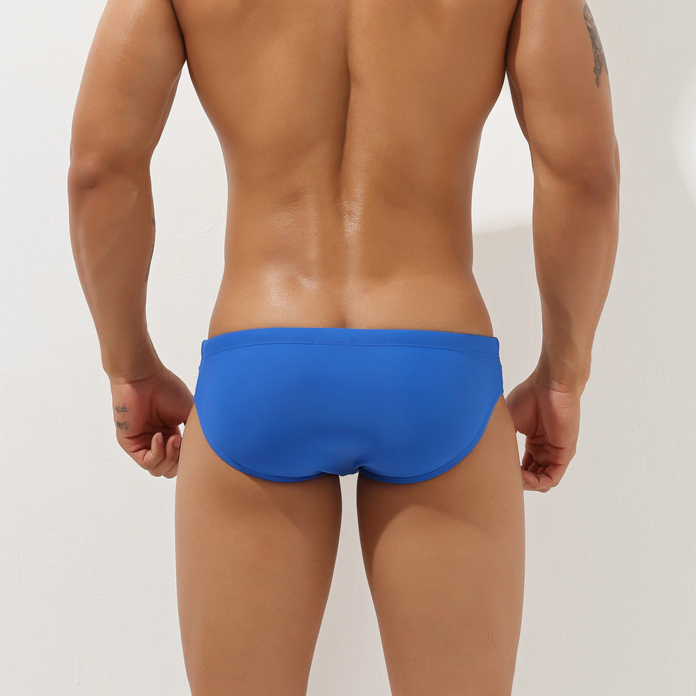 Costume da bagno da uomo con taglio a triangolo