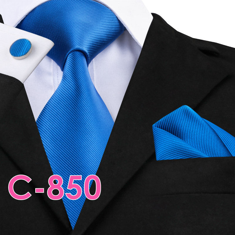Set cravatta sartoriale in seta, pochette da taschino e gemelli