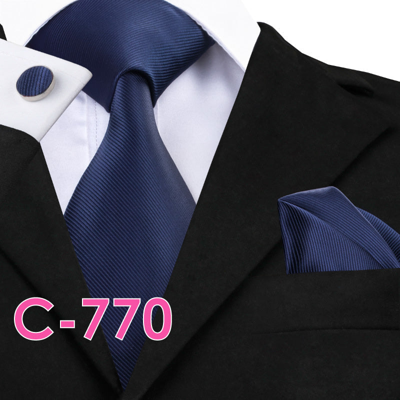 Set cravatta sartoriale in seta, pochette da taschino e gemelli