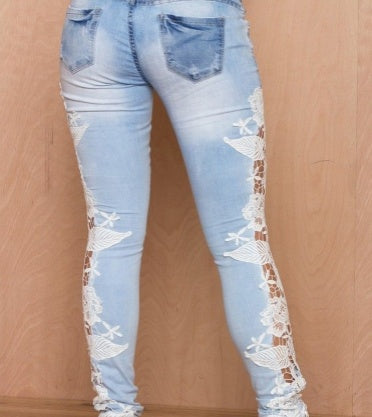Jeans con Dettagli in Pizzo – Eleganza Moderna | Terry’s Home